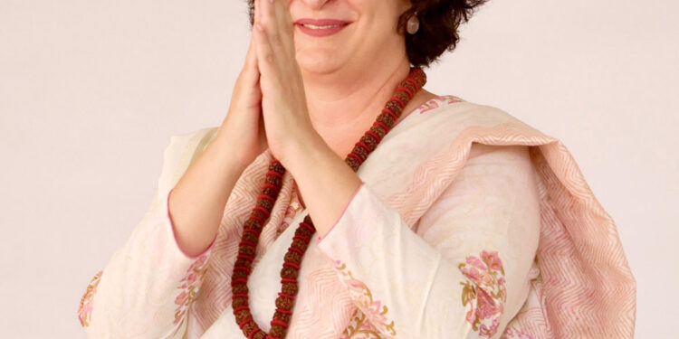 میرے والد اور دادی نے ملک کے لیے خون بہایا:پرینکا