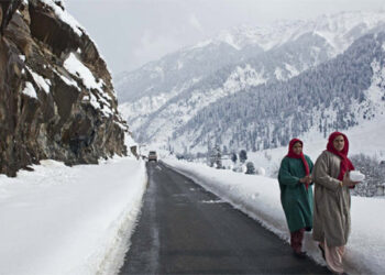 وادی کشمیر میں سردی تیزہوگئی