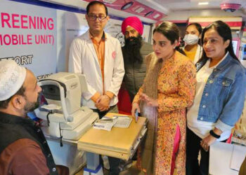 دہلی کے مسجد درگاہ سید فیض الٰہی میں کینسر اسکریننگ اور میڈیکل کیمپ کا انعقاد