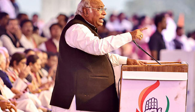 بی جے پی کو اقتدار سے ہٹا کر ملک کو برباد ہونے سے بچانا ضروری : کھڑگے