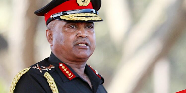 آرمی چیف کا پونچھ دورہ، ملی ٹینٹ مخالف آپریشن کا جائزہ لیا