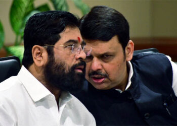 اپوزیشن کا جارحانہ تیور دیکھ کر شندے ، فڈنویس تِلملااُٹھے