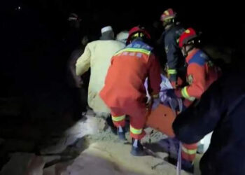 چین میں زلزلہ، کم ازکم 111 ہلاکتیں