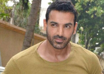 جان ابراہم نے ممبئی میں 70 کروڑ 83 لاکھ کا بنگلہ خرید لیا