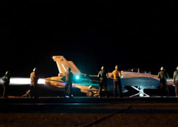 یمن میں حوثی باغیوں کے 36 ٹھکانوں پرامریکہ اور برطانیہ کا حملہ