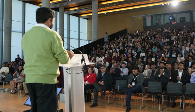 آنند کمارکا غریبوں کیلئے ایک آن لائن ایجوکیشن پلیٹ فارم شروع کرنے کا اعلان