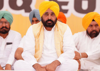 کیجریوال کی گرفتاری کے خلاف پنجاب میں آپ نے درج کرایا سخت احتجاج