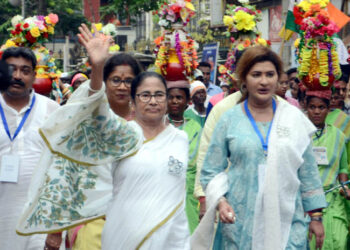 مودی کو سمجھ میں نہیں آتا ہے کہ کیا کہنا ہے اور کیا نہیں:ممتا بنرجی