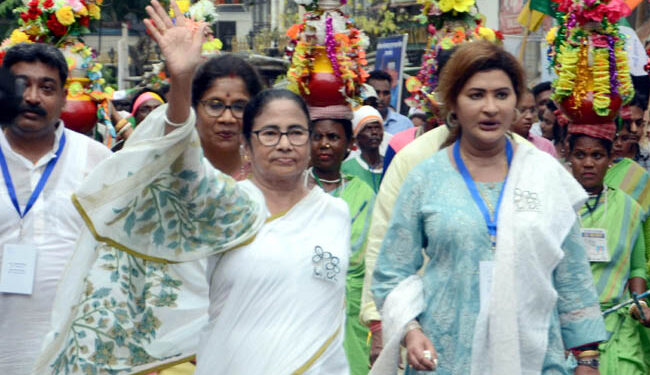 مودی کو سمجھ میں نہیں آتا ہے کہ کیا کہنا ہے اور کیا نہیں:ممتا بنرجی