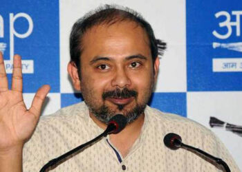 مودی حکومت جمہوری اقدار کا قتل کر رہی ہے: آپ