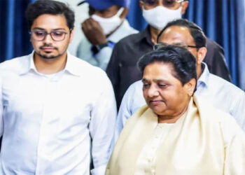 مایاوتی نے آکاش کو کوآرڈی نیٹر کے عہدہ سے ہٹادیا