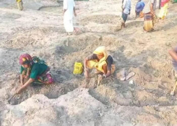 ’سونے کے حصول‘ کی ناکام کوشش میں زمین کی کھدائی