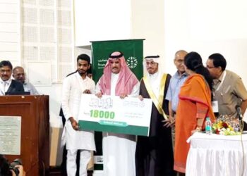 علماء اور طلباء دہلی میں عربی زبان کے مہینے کے لیے مجتمع