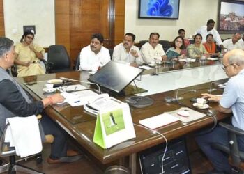 یوپی میں ٹیچروں کی ڈیجیٹل حاضری اگلے آرڈر تک ملتوی