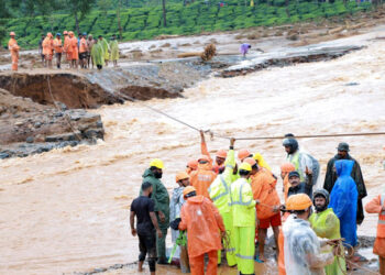 وائناڈ: مٹی کا تودہ کھسکا، 100 سے زائد ہلاک