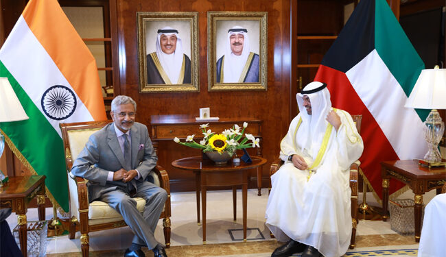 وزیر خارجہ کویت کے ایک روزہ دورہ پر