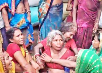 بیگوسرائے میں ایک ہی خاندان کے تین افراد کا گلا کاٹ کر قتل