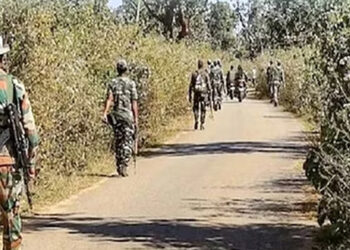 نکسلیوں نے دو گاؤں والوں کو ‘عوامی عدالت’ میں قتل کر دیا