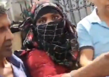 جے شری رام بولو تو کھانا ملے گا !