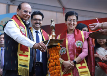 سابق وزیر اعلیٰ سے بہتر ہیں آتشی : لیفٹیننٹ گورنر دہلی