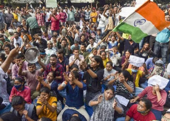 آخرکار  یوپی پبلک سروس کمیشن نے متنازعہ فیصلہ واپس لیا