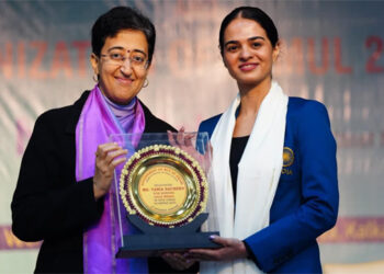 آتشی نے تانیہ سچدیوا کو اعزاز سے سرفراز کیا