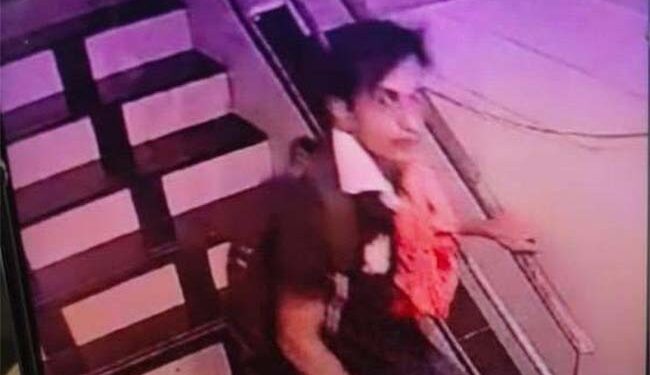 سیف علی خان پرحملہ کرنے والے ملزم کی تصویر سامنے آئی