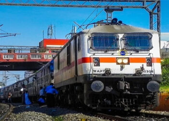 بہار کیلئے 12 ہزار خصوصی ٹرینیں چلانے کا فیصلہ!