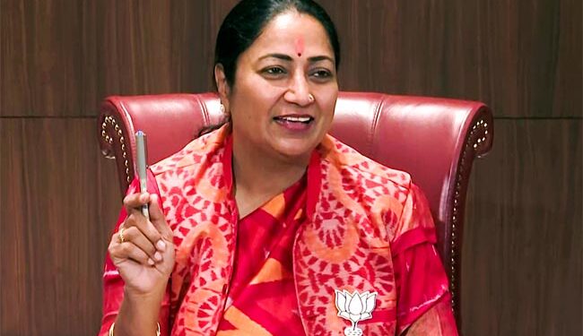 کچی آبادی کو بنیادی سہولیات کی فراہمی کا وزیر اعلیٰ کا عزم