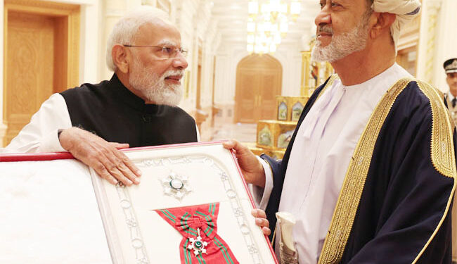 مودی عمان  کے اعلیٰ ترین اعزاز  سے سرفراز